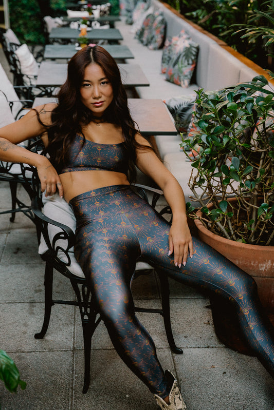SHINY ASTRAL LEGGINGS