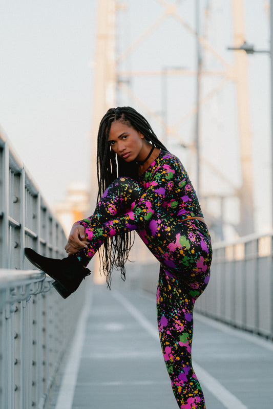 SHINY NEON VIBES LEGGINGS