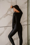 TOP CROPPED MANGA LARGA DEDINHO NEGRO BRILLANTE